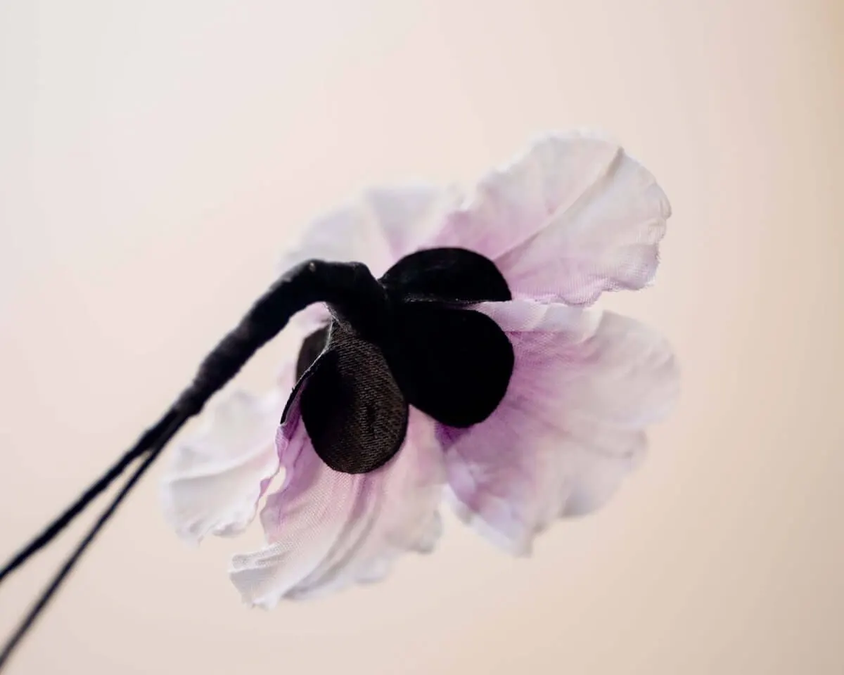 Boutonnière Anemone Blasslila (Anemone coronaria 'Bride') - Ansicht 3