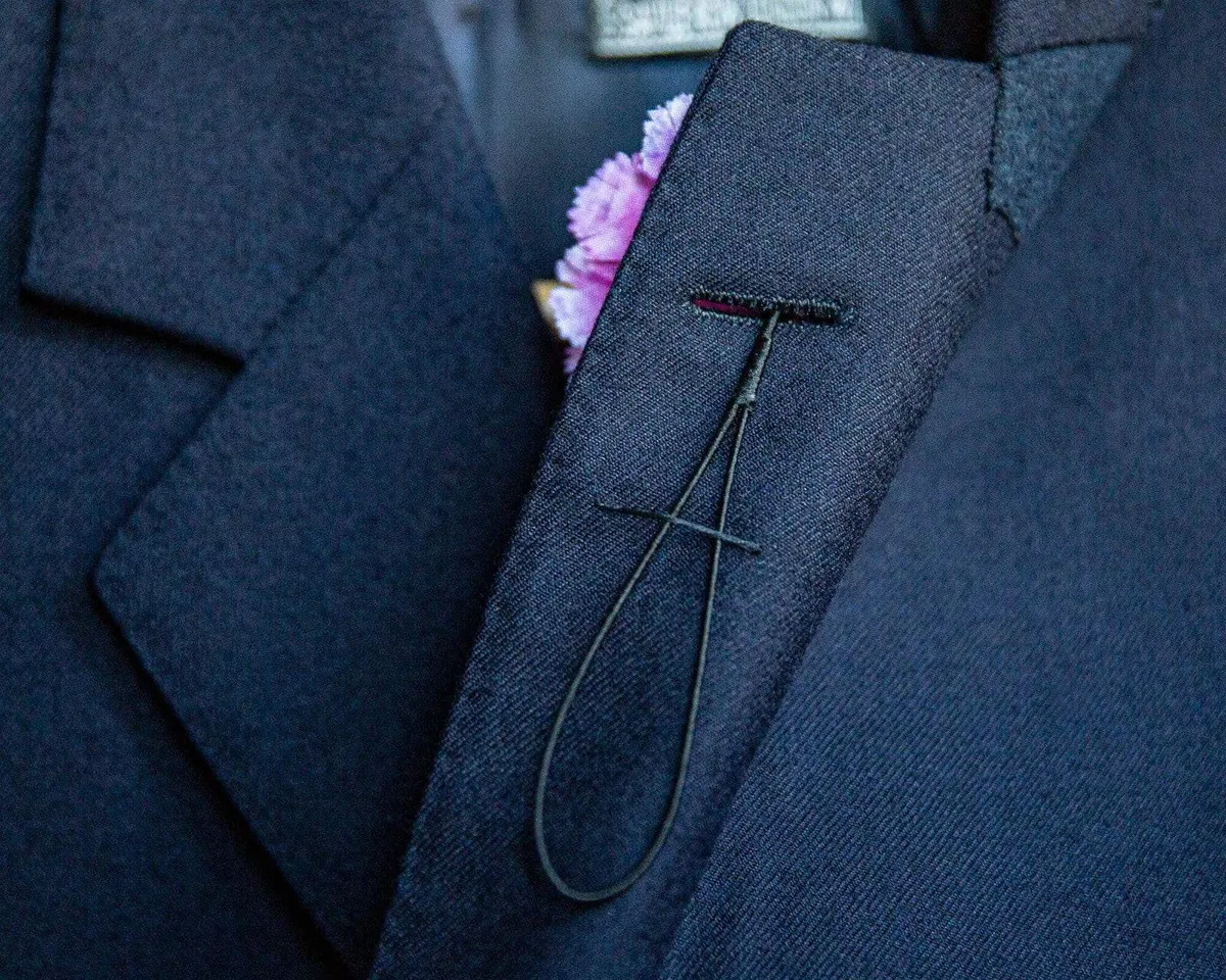 Boutonnière Nelke 'Alex Mendham' a Klein - Ansicht 5