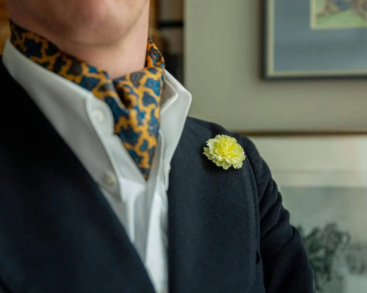 Boutonnière Nelke Gelb a Klein (Caryophyllaceae) - Ansicht 4
