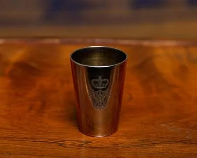Schnapsbecher Silber &quot;WY&quot;