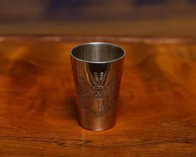 Schnapsbecher Silber Adelswappen