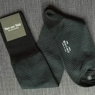 Knee socks Houndstooth Coffee knee socks - representative image, shown here: Knee socks Houndstooth Hunter